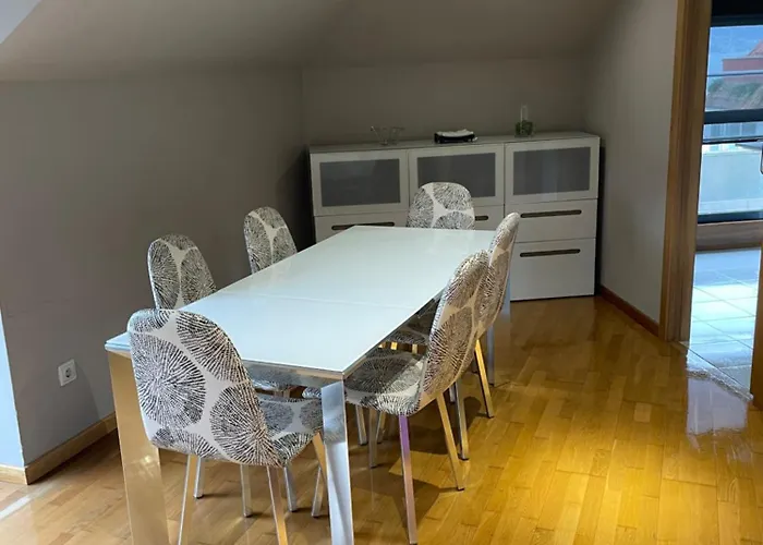 En